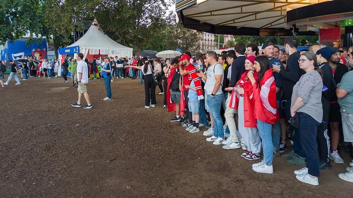 西甲拉科鲁尼亚vs埃尔切：情绪价值还不足够证明拉科鲁尼亚的实力｜OG真人（封面配图）